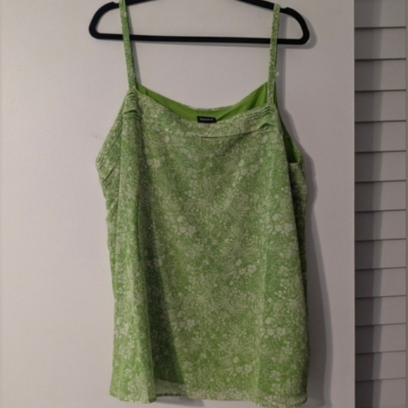 torrid Tops - NWT Torrid Green Floral Tank Top Camisole Size 3 22/24